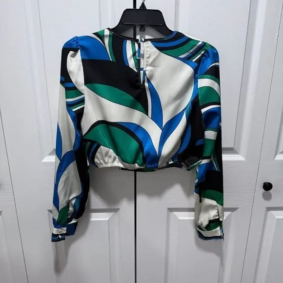 NWT House of Harlow 1960 woman's cropped long sleeve blouse blue multicolor S - Picture 7 of 12
